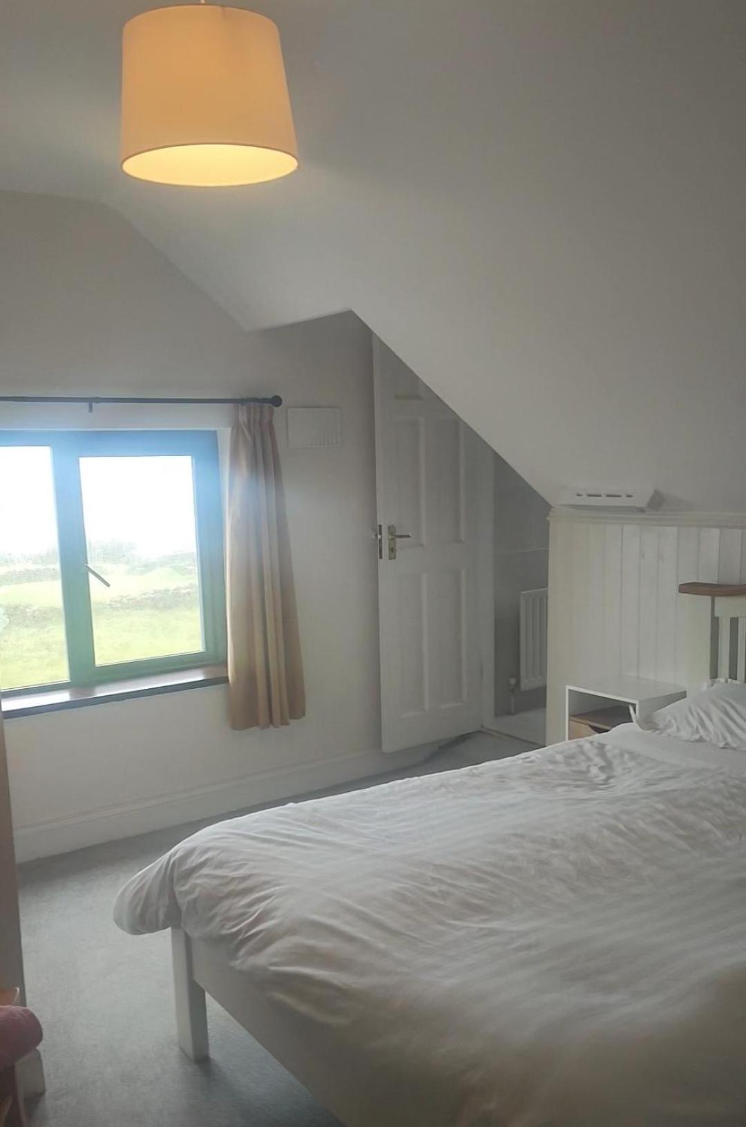 Lios Einne House Accommodation Inisheer Exterior photo